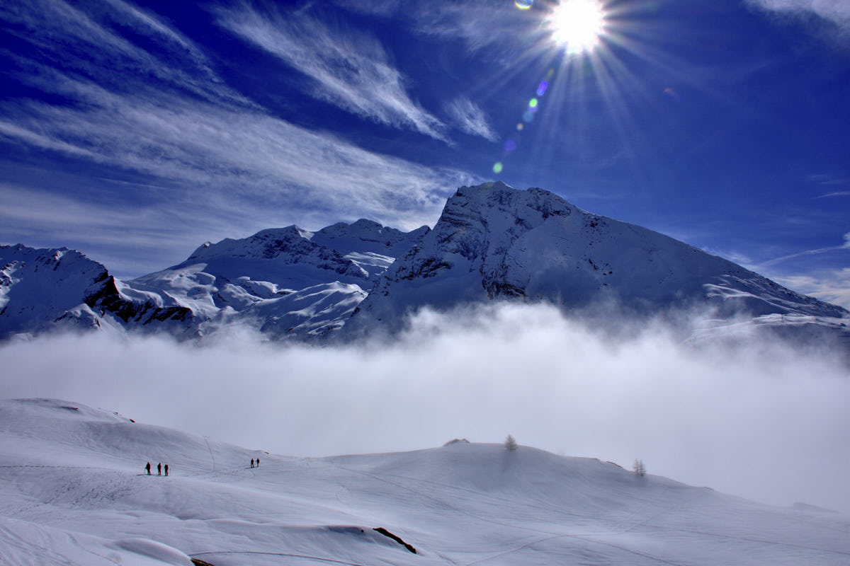 Breit und Hübschhorn über dem Nebel
