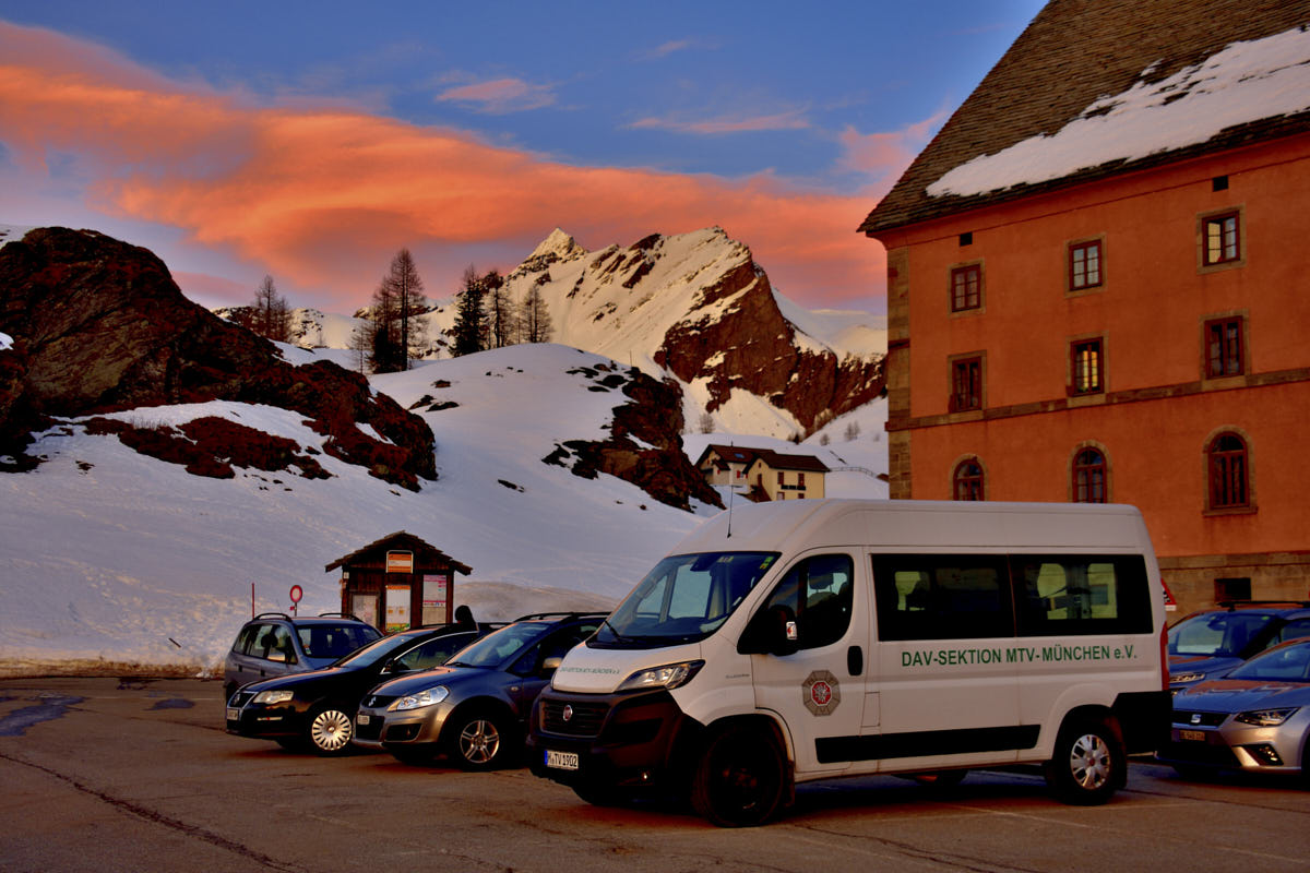 MTVBus unter dem Wasserhorn