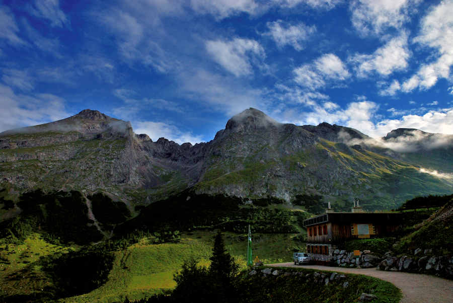 Westliche Karwendelspitze überm Winterhaus